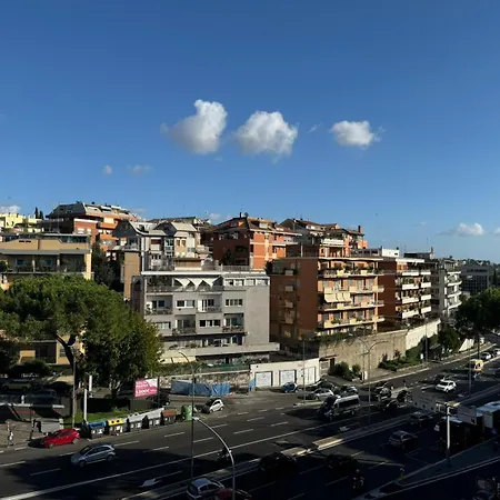 Bright And Residential With Terrace Apartamento Roma